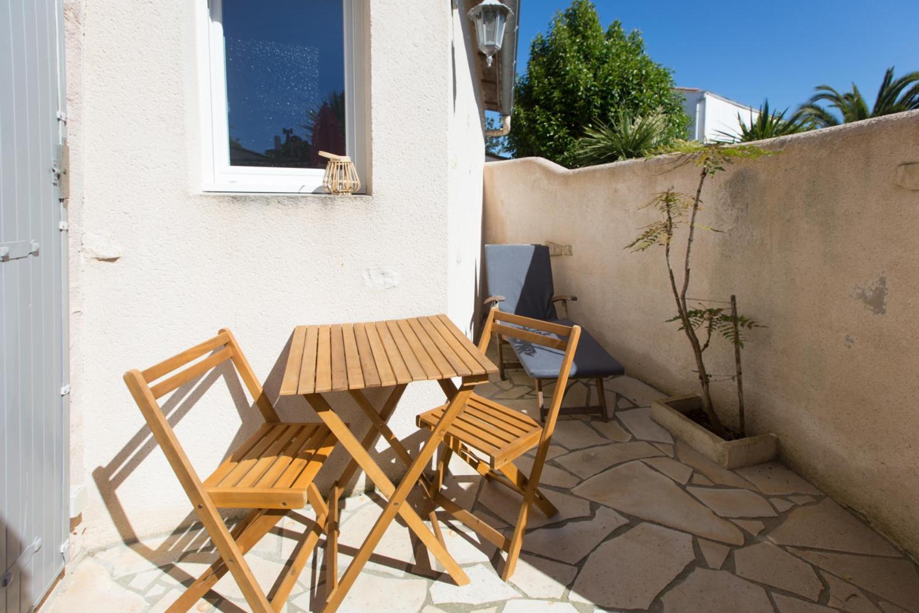 Le Clos Des Sternes ลาฟร็อตต์ ภายนอก รูปภาพ